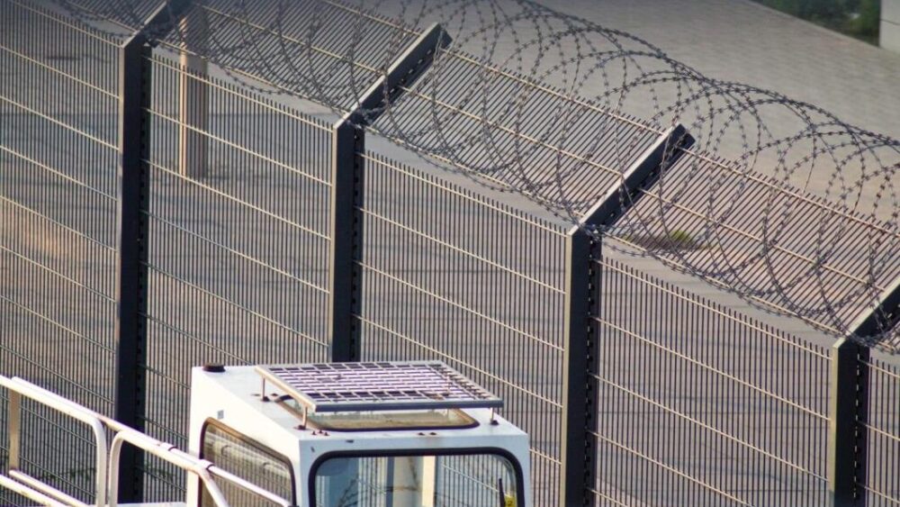 Why Security Fencing in Australia Is Essential for Businesses